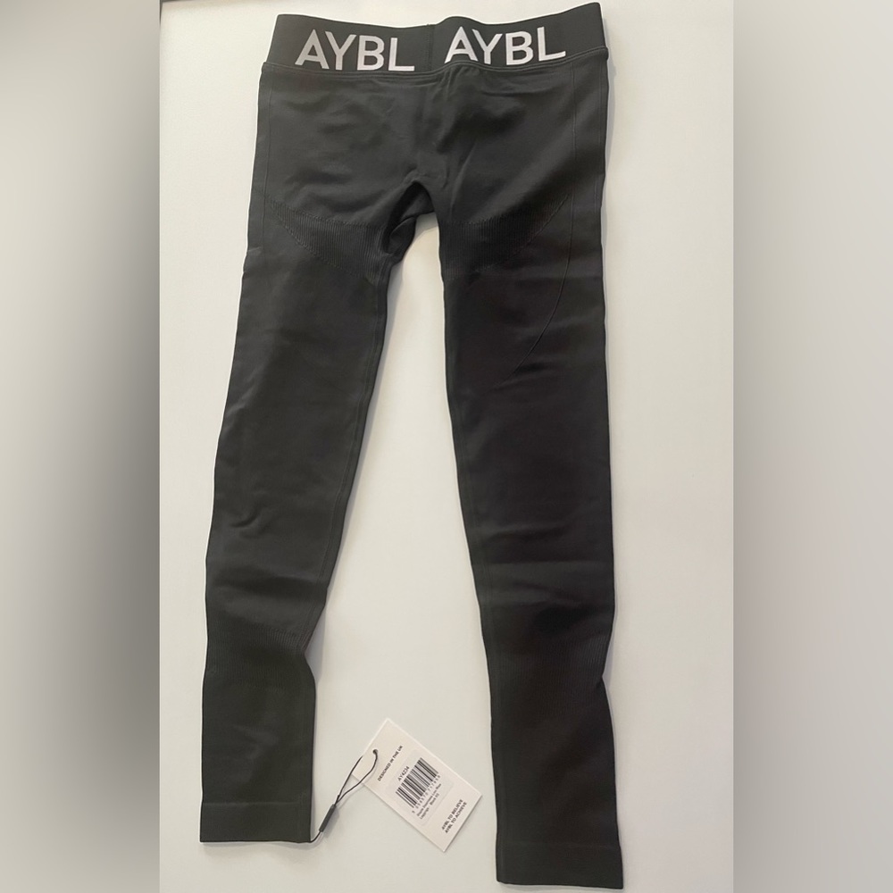 ABYL Staple Seamless Low Rise Leggins -Black